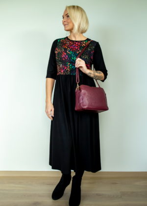 Miela juoda suknelė aukštomis rankovėmis su kišenėmis Nelli's Colors Play-Do sandėlyje paskutinis XL - Image 2
