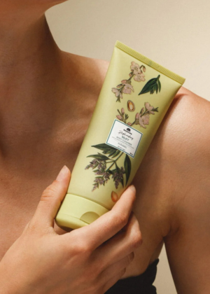 LAUREN x MAGRADA: LIFTING SHOWER GEL Visiems odos tipams 200ml