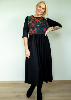 Miela juoda suknelė aukštomis rankovėmis su kišenėmis Nelli's Colors Play-Do sandėlyje paskutinis XL - Image 3