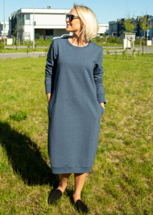 Stilinga mėlyna megztinė suknelė su kišenėmis -Daugiau nei M(38-40)-Kiti dydžiai pagal užsakymą yra sandėlyje