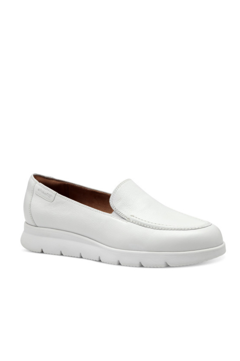 Tamaris-valged-naturaalnahast-slip-on-tennised.png