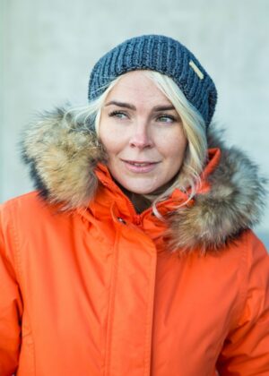 TIINA MÜTSID rankų darbo skrybėlė iš medvilninių siūlų tamsiai pilkos spalvos - Image 1