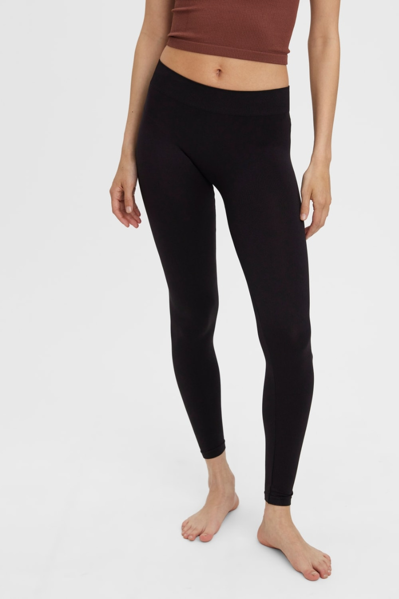 Vero-Moda-mustad-retuusid-Jackie.png